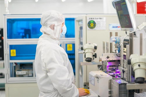 光谷高端光電子產品節前加緊出貨，自動化科技助力效率提升